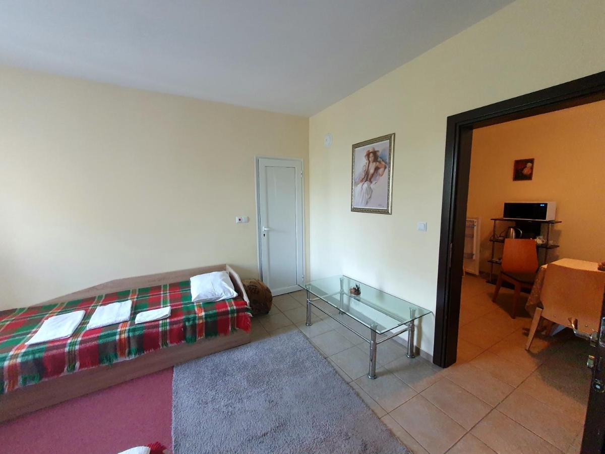 Viriks Otel Burgaz Dış mekan fotoğraf