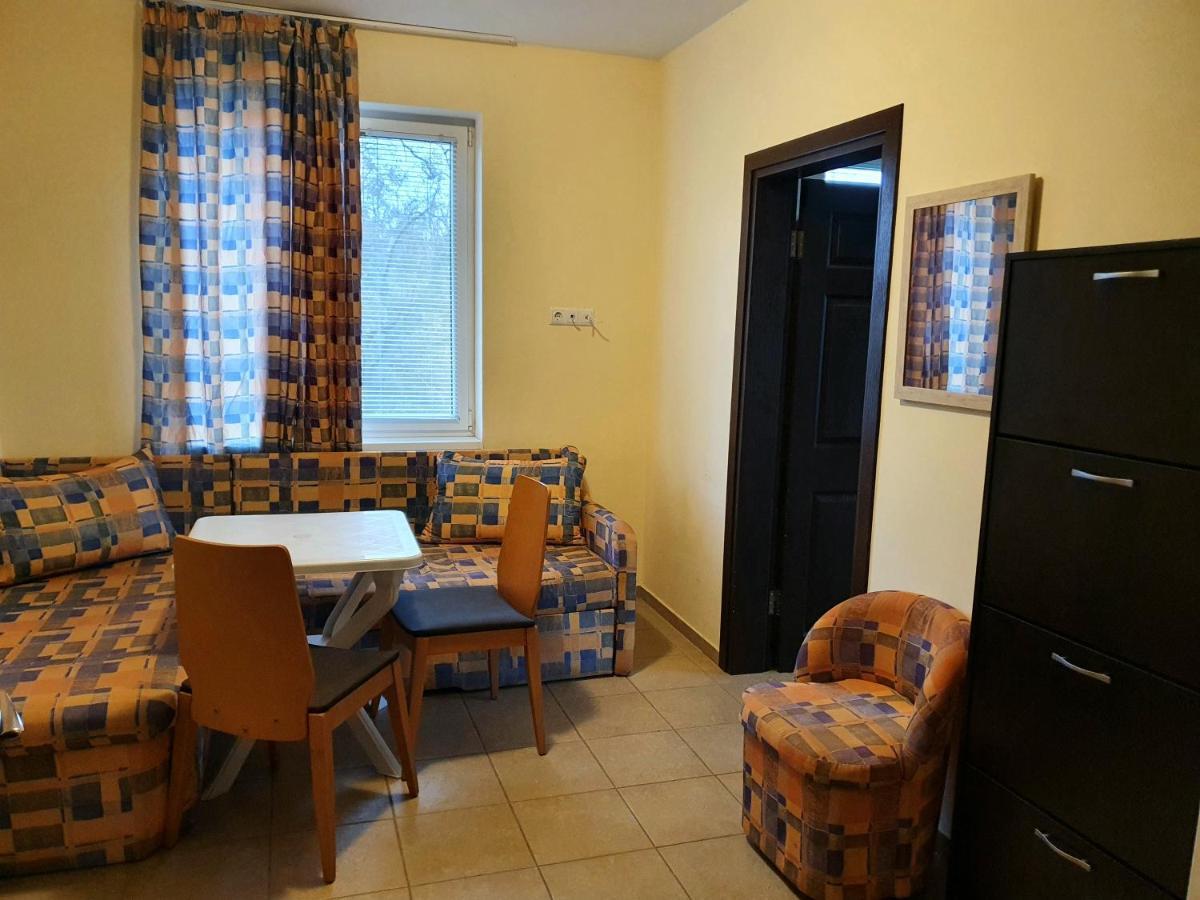 Viriks Otel Burgaz Dış mekan fotoğraf